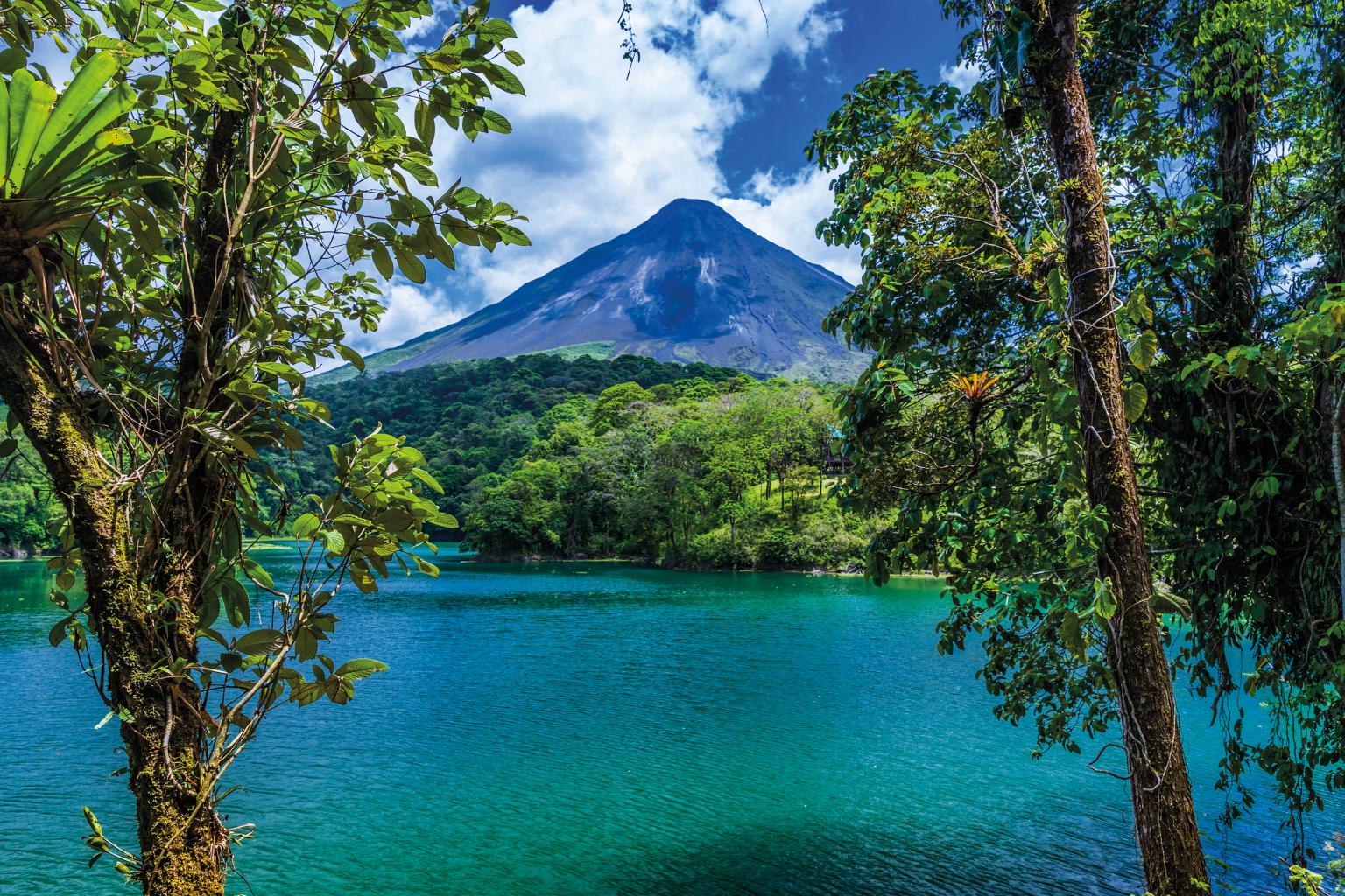 Recuni City Pictures Arenal_Volcanoe__San_Carlos_region__Costa_Rica