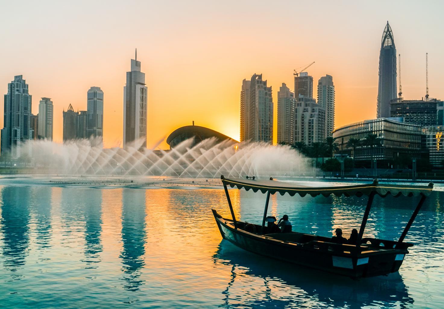 Recuni City Pictures Dubai_by_boat