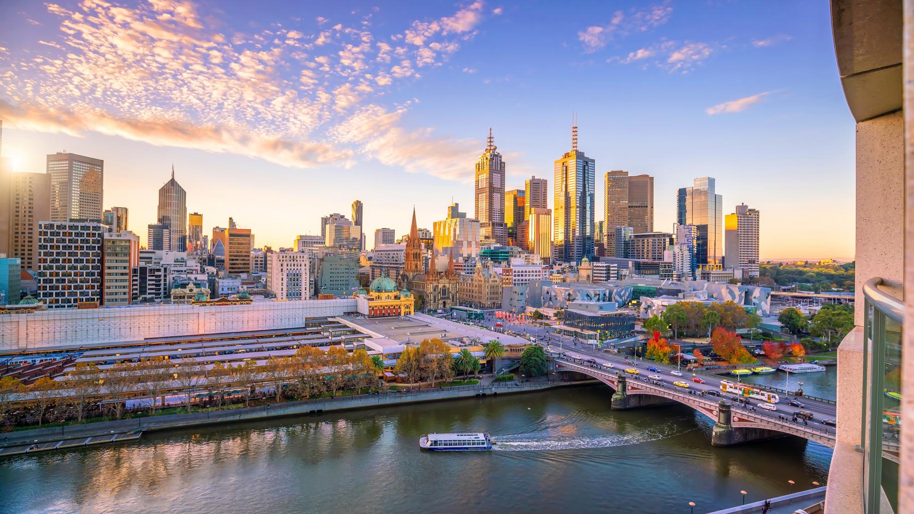 Recuni City Pictures Melbourne_shutterstock_1999004849